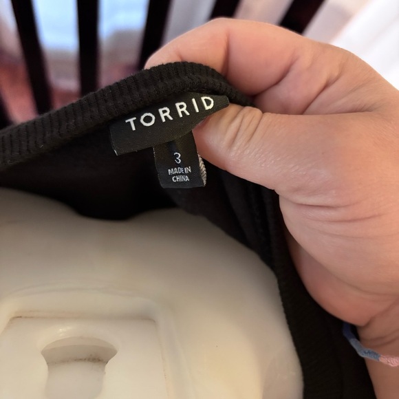 Western style Torrid Black crew neck with sparkling fringe size 3xl - Picture 7 of 13